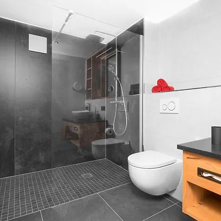 Chalet-ferienwohnung Sonnenidyll, 51 Qm, Wellness/fitness/sauna - Bergroedelhof *