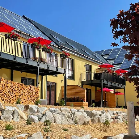 Apartment Chalet-ferienwohnung Sonnenidyll, 51 Qm, Wellness/fitness/sauna - Bergroedelhof Feilitzsch