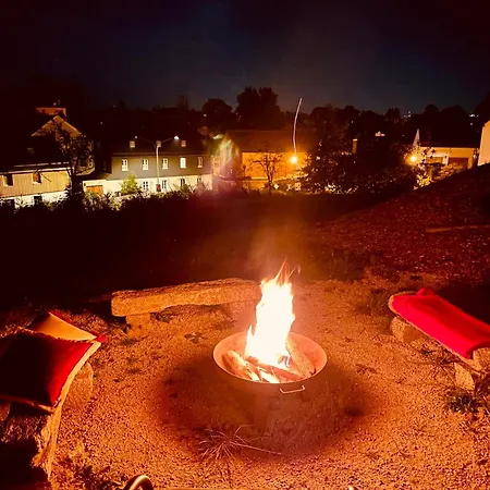Im Chaletstil Sonnenidyll 51 Qm Wellness Fitness Sauna Bergroedelhof Feilitzsch